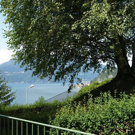 La Terrazza Sul Lago بيت للعطل فارينا