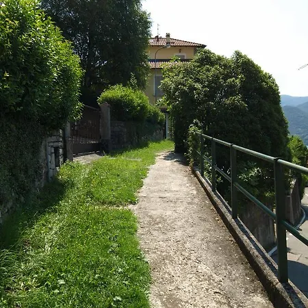 La Terrazza Sul Lago 바레나